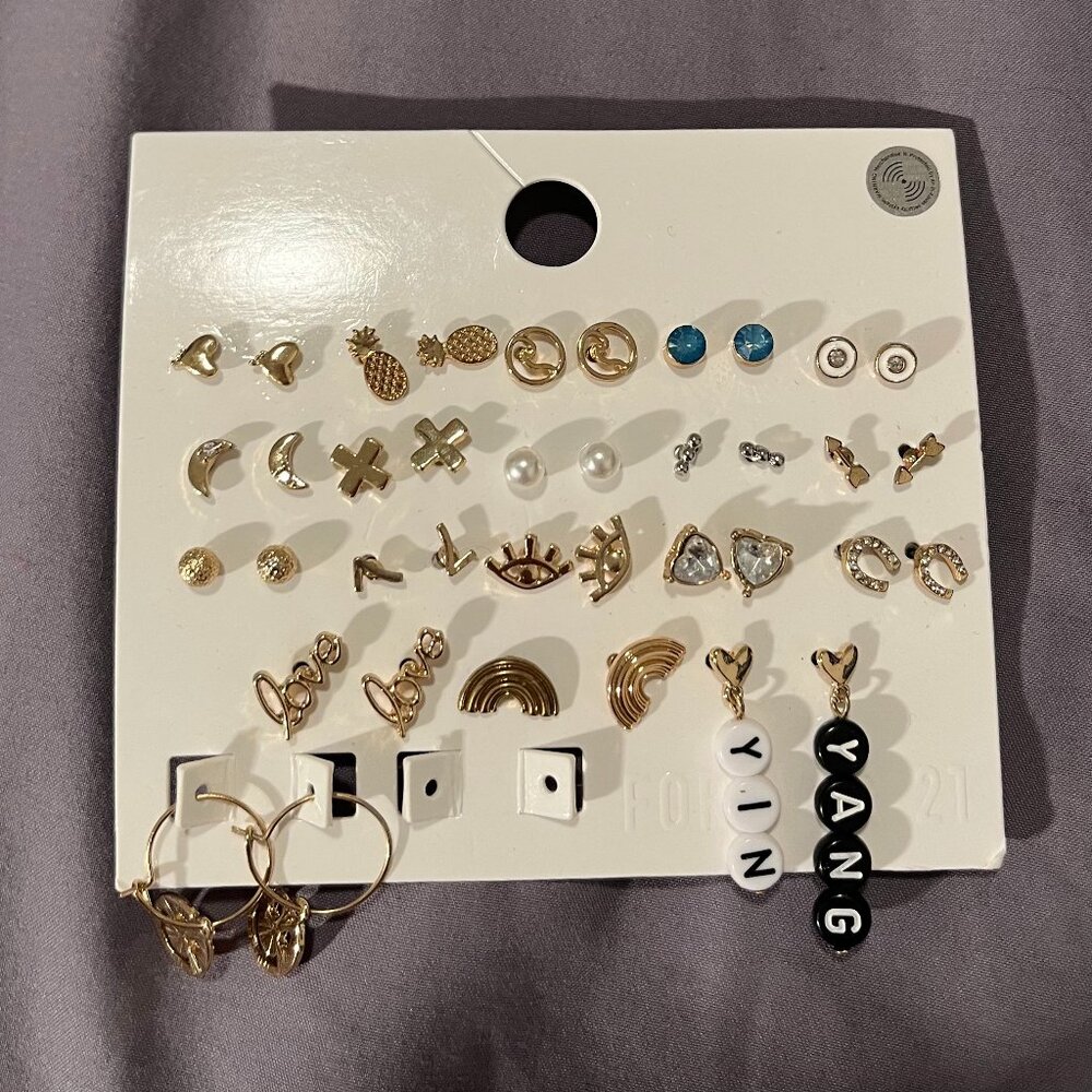 Forever 21 Earring Set